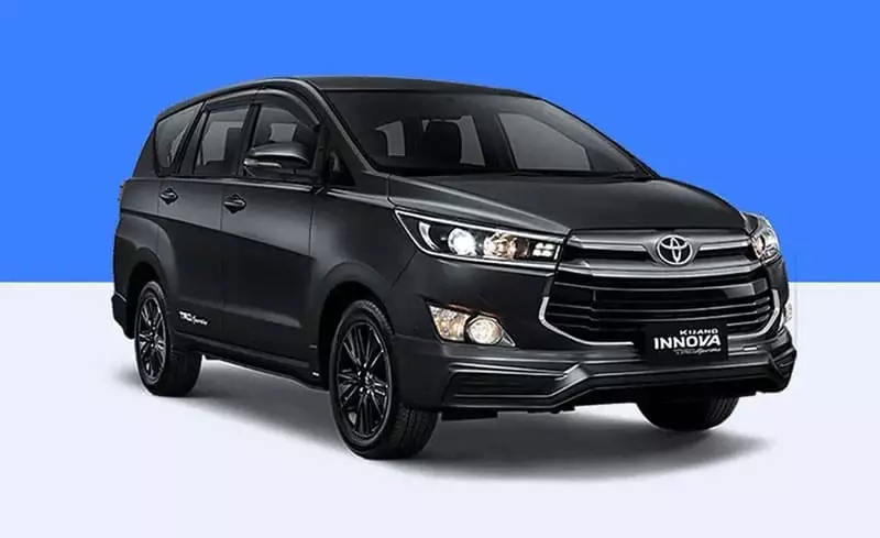 Rental Mobil Toyota Innova Reborn di Lombok