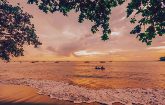 Pantai Sunset di Lombok